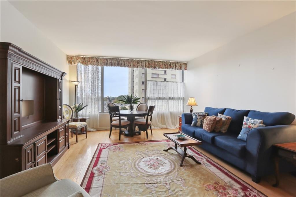 2100 ST CHARLES Avenue 5G