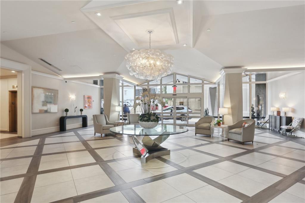 2100 ST CHARLES Avenue 5G