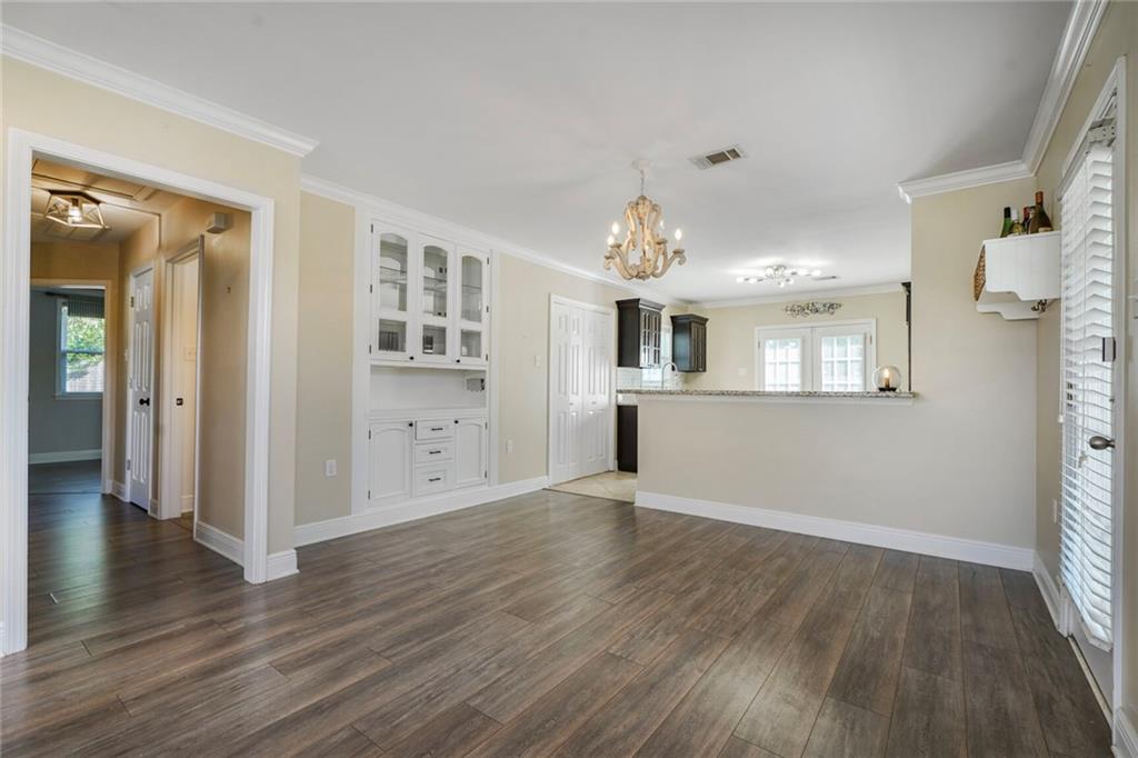1121 EVERGREEN Drive