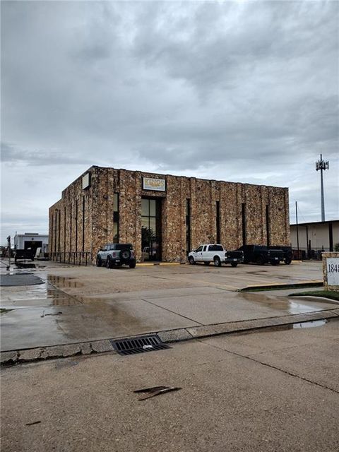 1864 INDUSTRIAL Boulevard Harvey LA 70058
