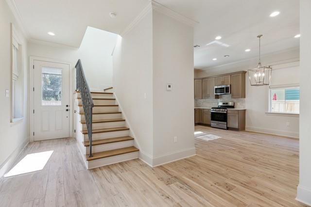 New Orleans, Louisiana 70118, United States, 7 Bedrooms Bedrooms, ,5 BathroomsBathrooms,Residential,Active,220807