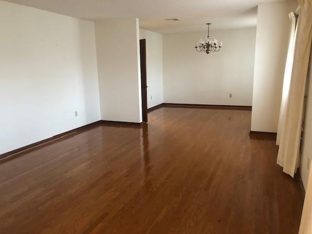 1816 LAKE SALVADOR Drive