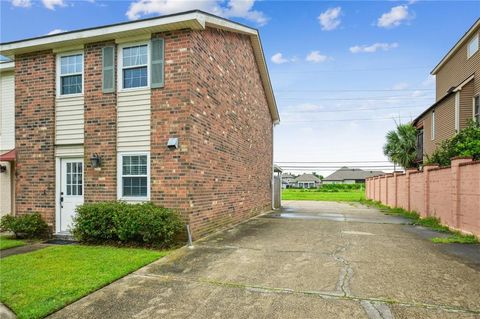 76 HOUMAS Place Destrehan LA 70047