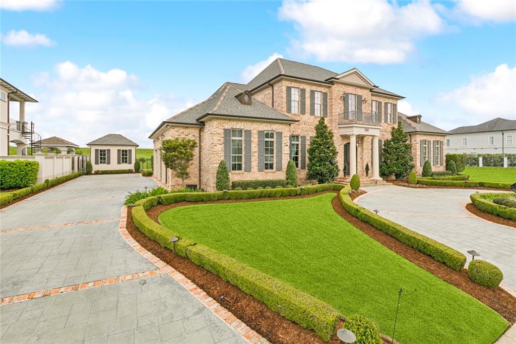 24 ROYAL PALM Drive