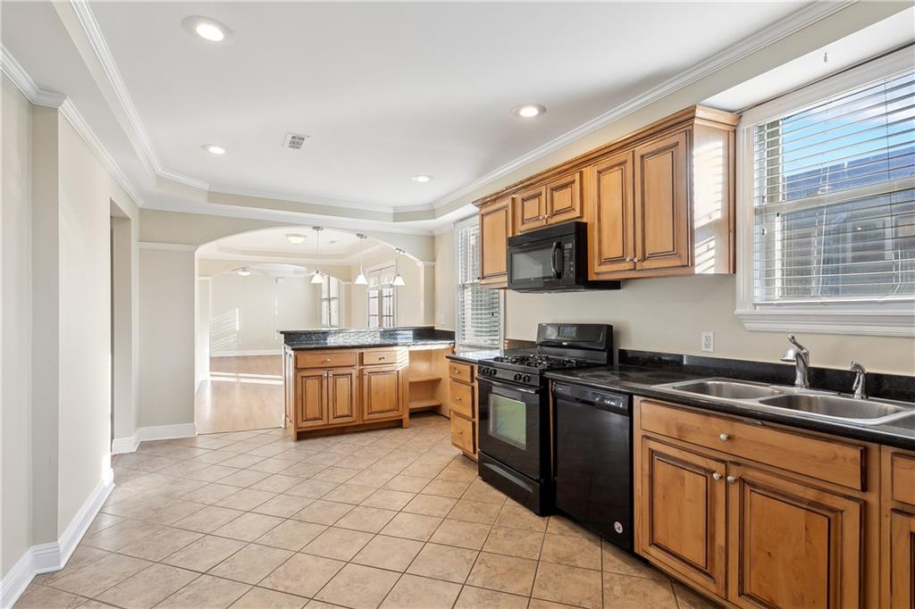 New Orleans, Louisiana 70124, United States, 3 Bedrooms Bedrooms, ,2 BathroomsBathrooms,Residential,Active,33752