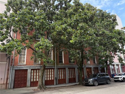 416 GRAVIER Street New Orleans LA 70130