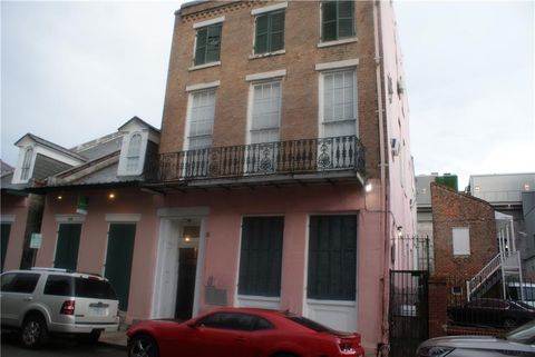 414 BURGUNDY Street 1-5 New Orleans LA 70112