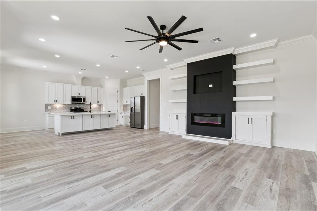 3701 W LOYOLA Drive
