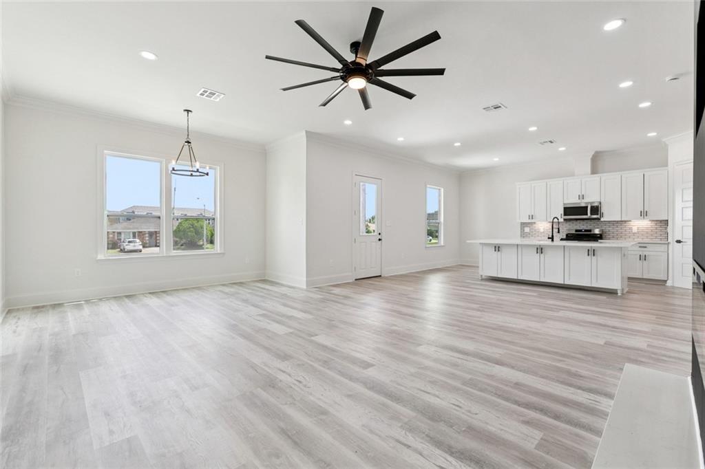 3701 W LOYOLA Drive