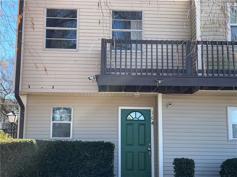 1020 ST JULIEN Drive 104 Kenner LA 70065