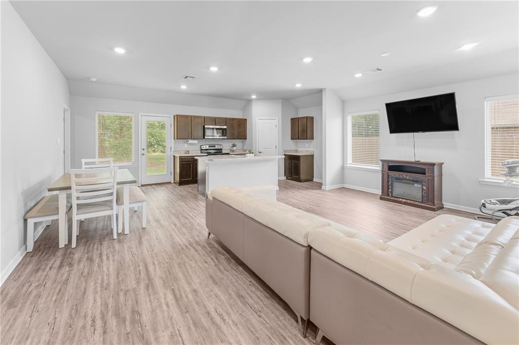 18349 FOX HOLLOW Loop