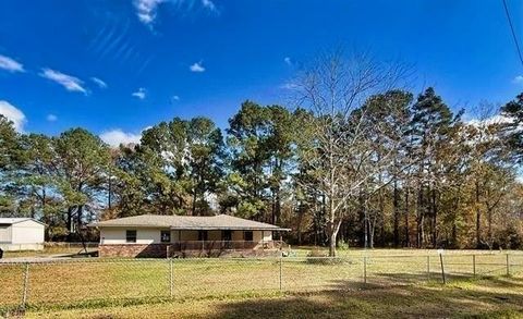 Photo of 26035 JOHN L Lane, Denham Springs, LA 70726 (MLS # 2553643)