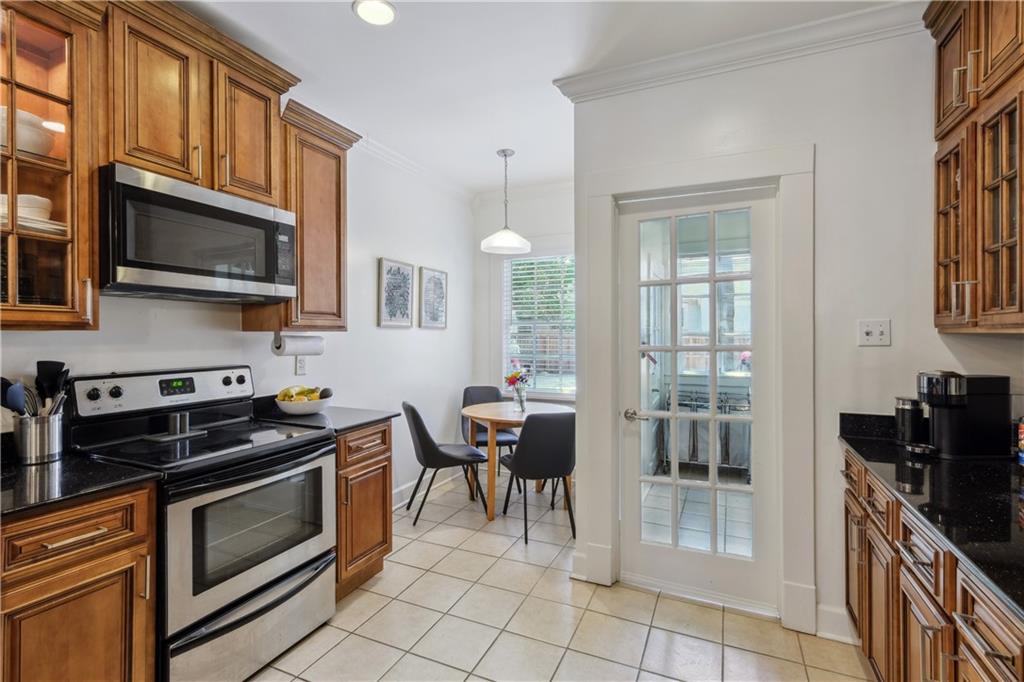 New Orleans, Louisiana 70125, United States, 2 Bedrooms Bedrooms, ,1 BathroomBathrooms,Residential,Active,70550