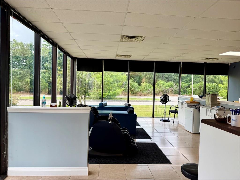 10555 LAKE FOREST Boulevard 3E&3F