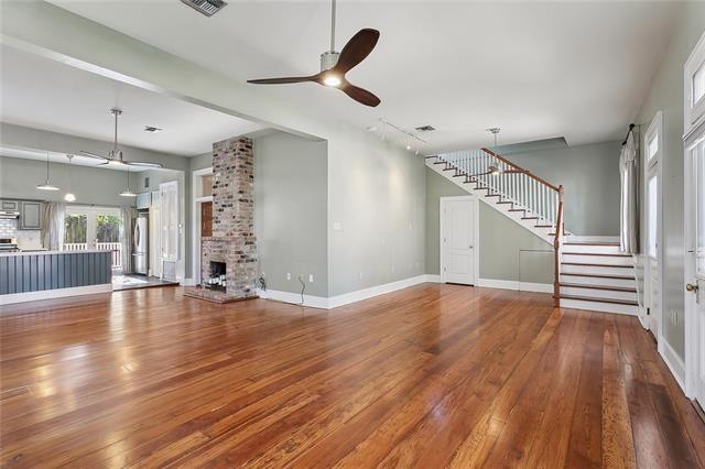 New Orleans, Louisiana 70115, United States, 2 Bedrooms Bedrooms, ,3 BathroomsBathrooms,Residential,Active,197501