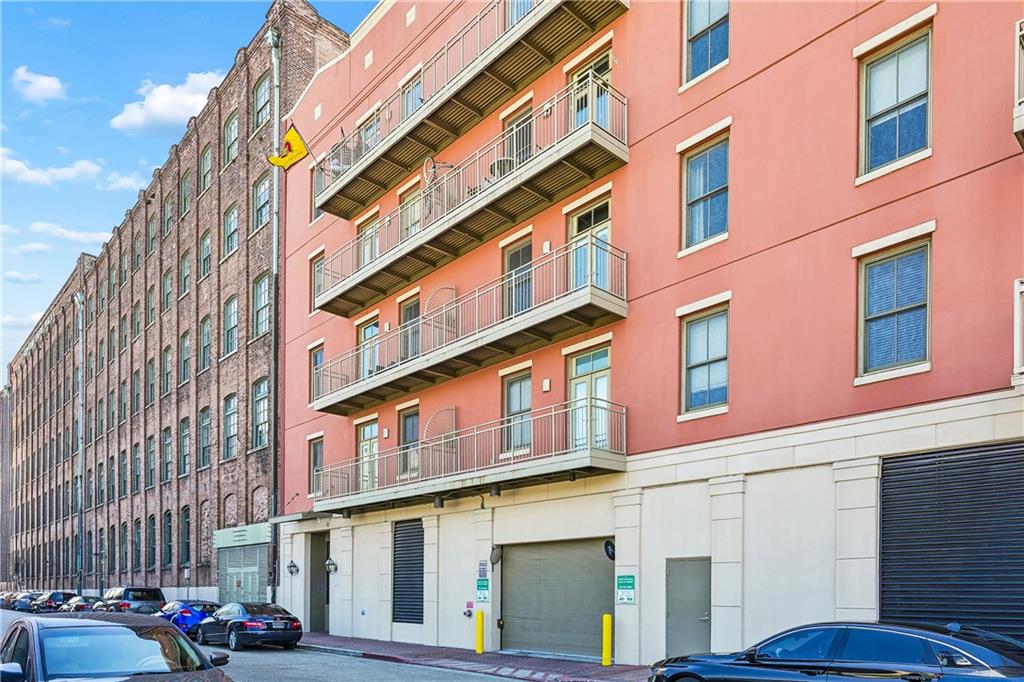 450 JOHN CHURCHILL CHASE Street 304