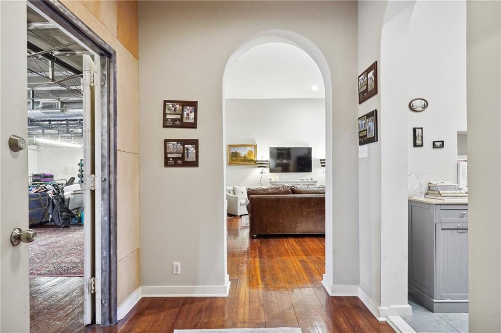 930 CHARTRES Street