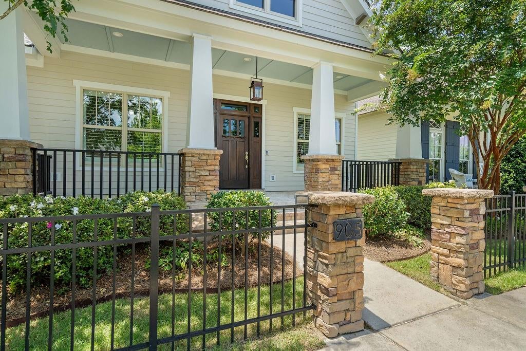 905 TEZCUCCO Court