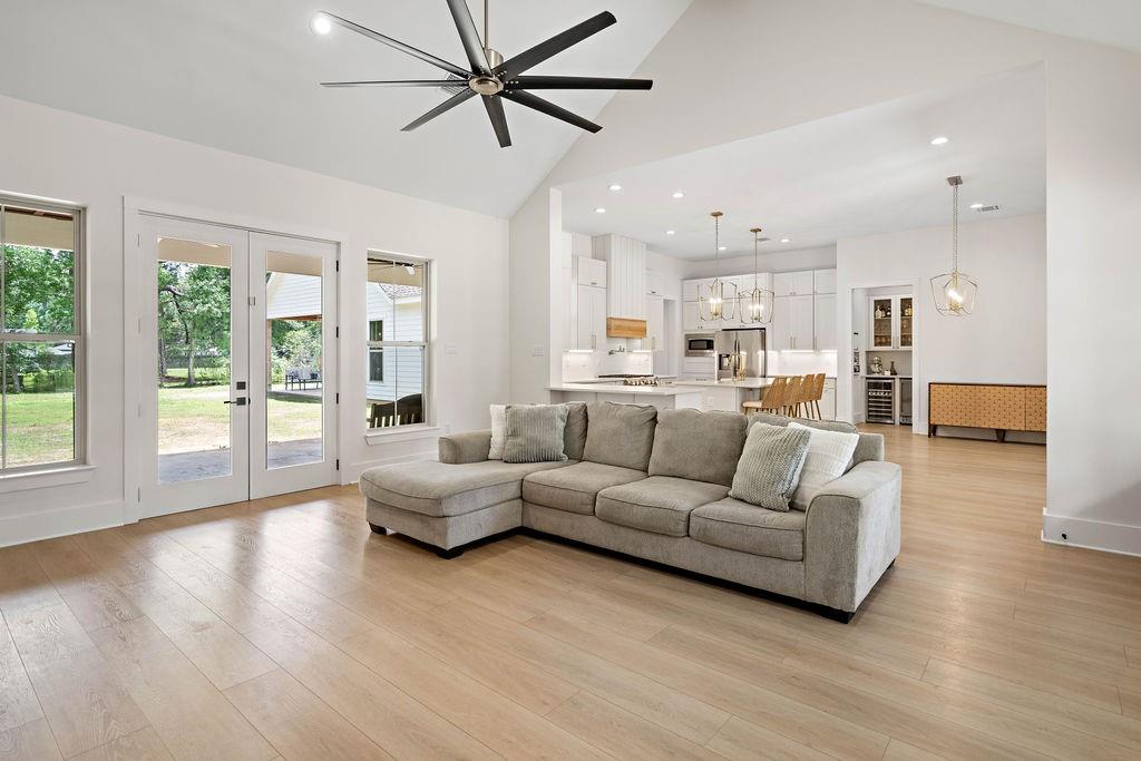 23 KATHLEEN Drive