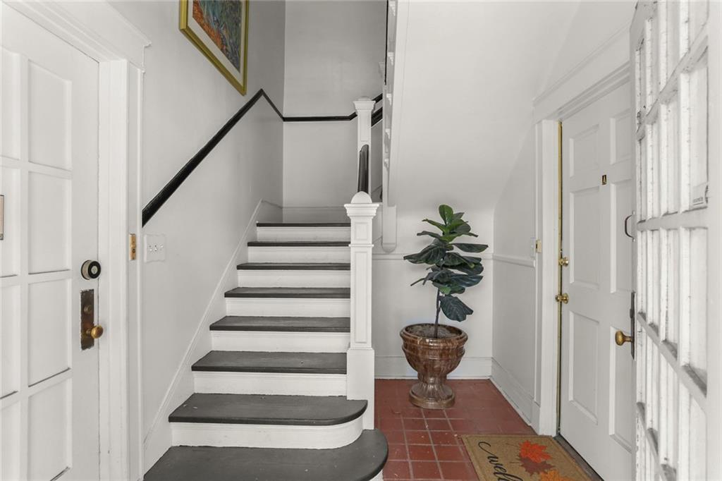 7836 SAINT CHARLES Avenue