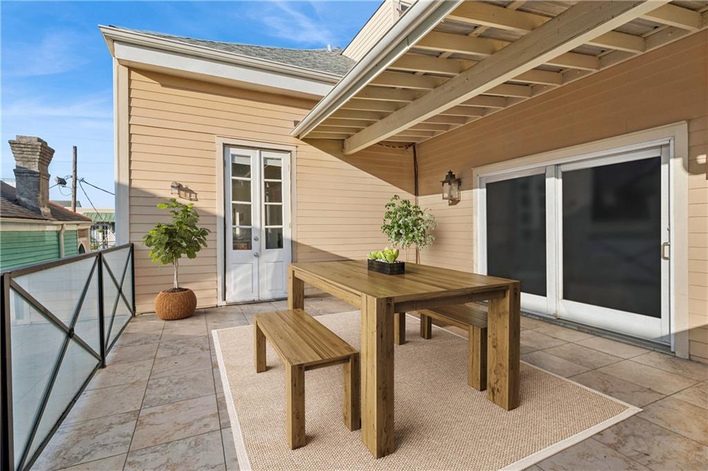 1926 BURGUNDY Street 1926