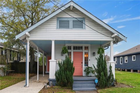 Photo of 3710 TRAFALGAR Street, New Orleans, LA 70119 (MLS # 2545673)