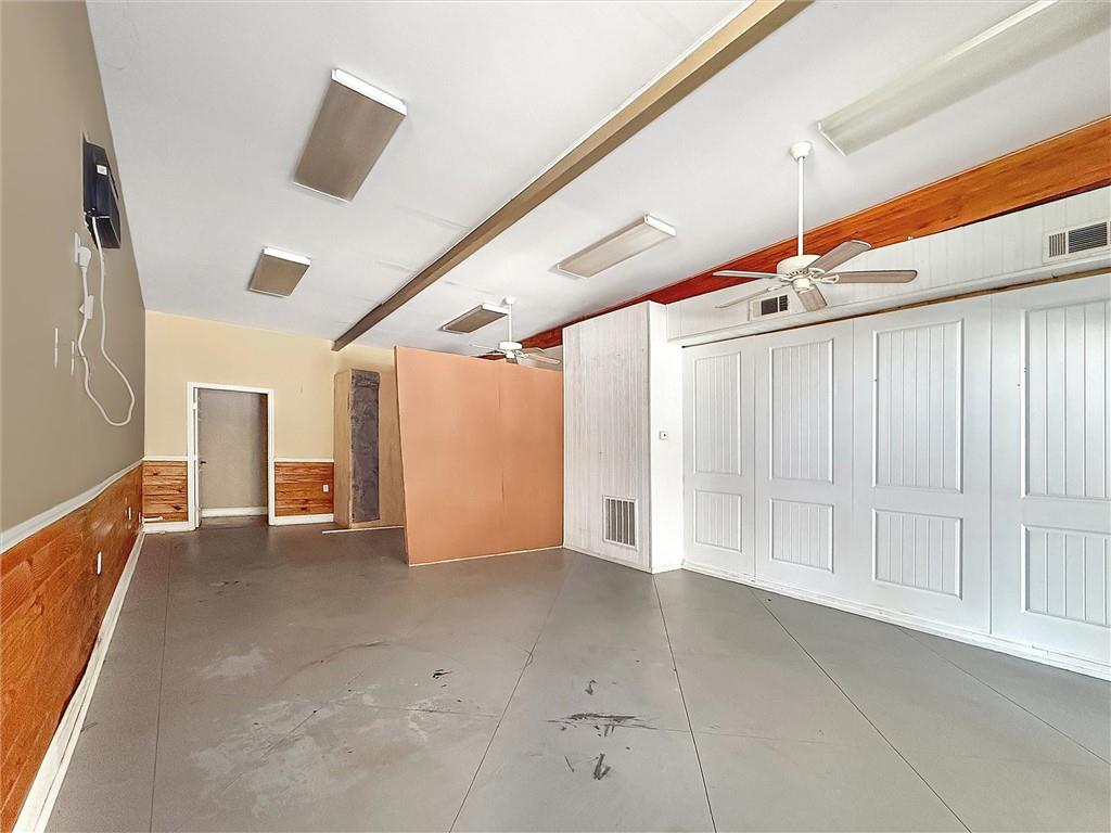 28093 HIGHWAY 190 Highway