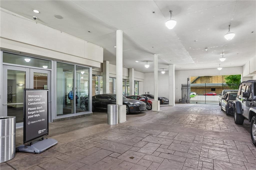 1201 CANAL Street 415
