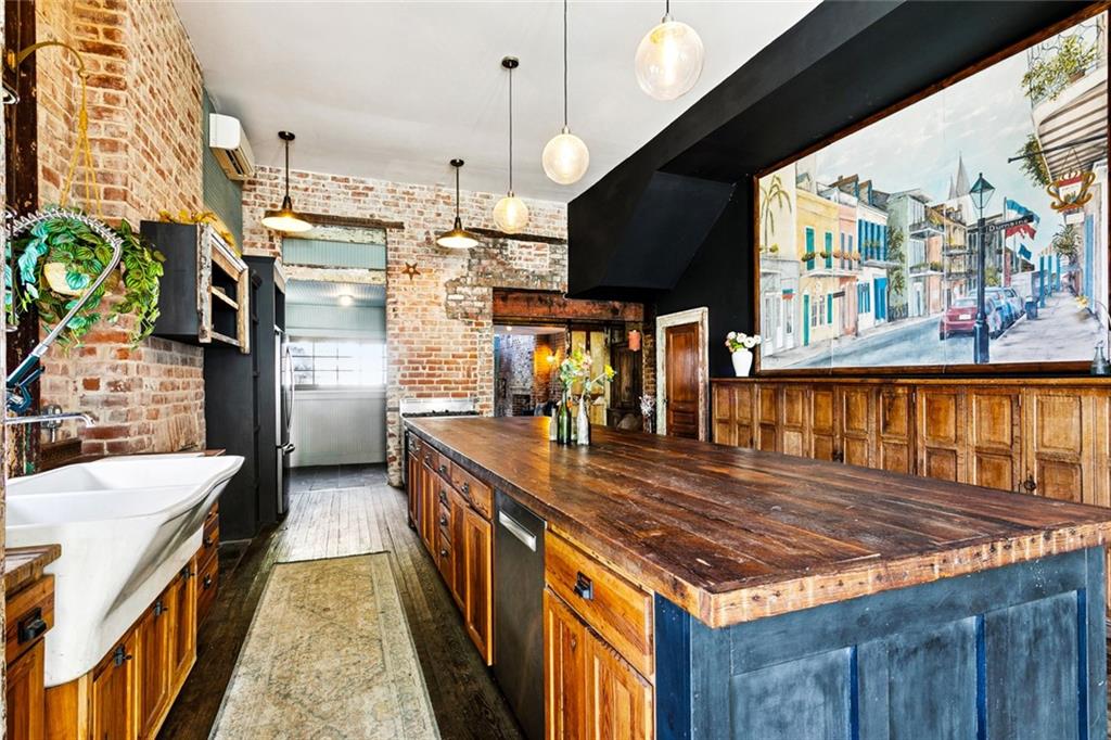 1173 MAGAZINE Street