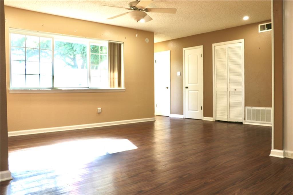 1701 GLENDALE Drive