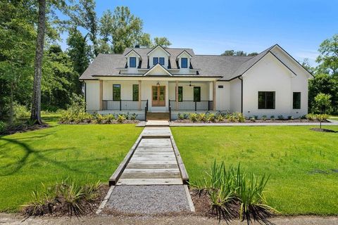 641 LOGGERS Circle Mandeville LA 70471