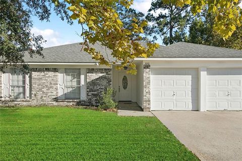 320 HOLMES Drive Slidell LA 70460