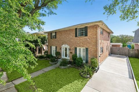 3605 WANDA LYNN Drive Metairie LA 70002