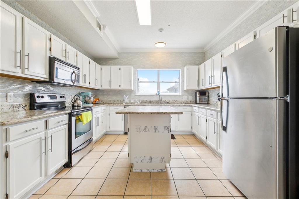 1232 WYNDHAM NORTH
