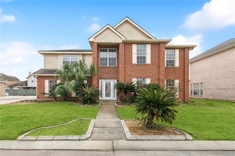 1232 WYNDHAM NORTH Gretna LA 70056