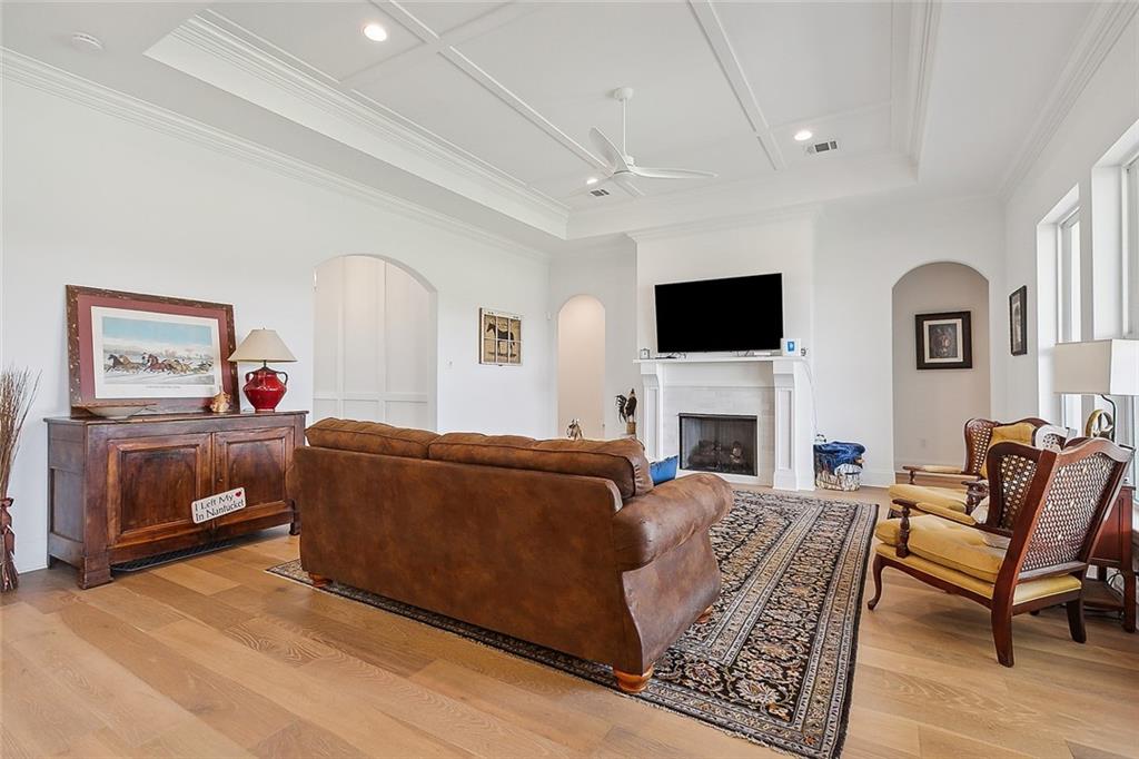 7013 BALD EAGLE Circle