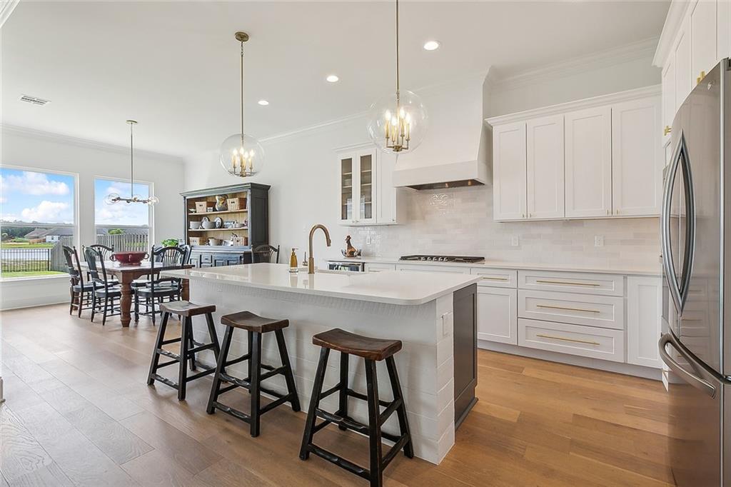 7013 BALD EAGLE Circle