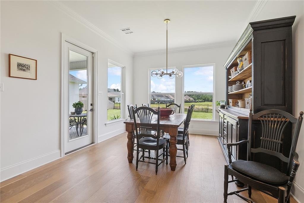 7013 BALD EAGLE Circle