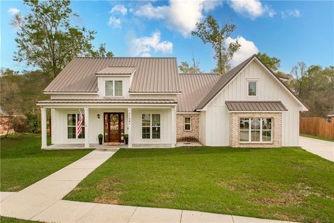 21041 APRIL Lane Livingston LA 70754