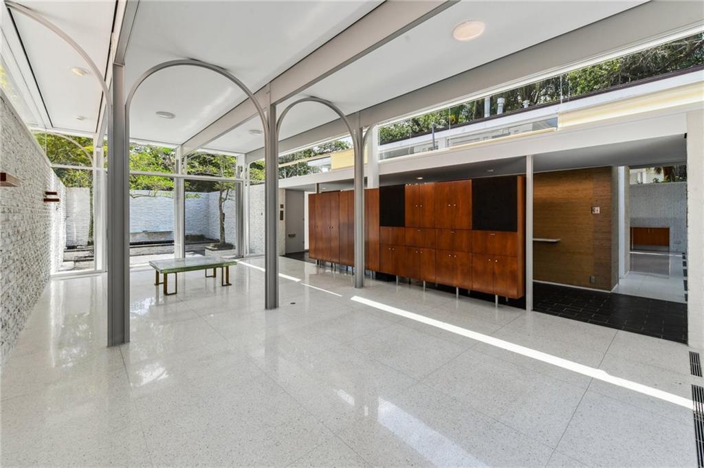 New Orleans, Louisiana 70118, United States, 4 Bedrooms Bedrooms, ,5 BathroomsBathrooms,Residential,Pending,54932