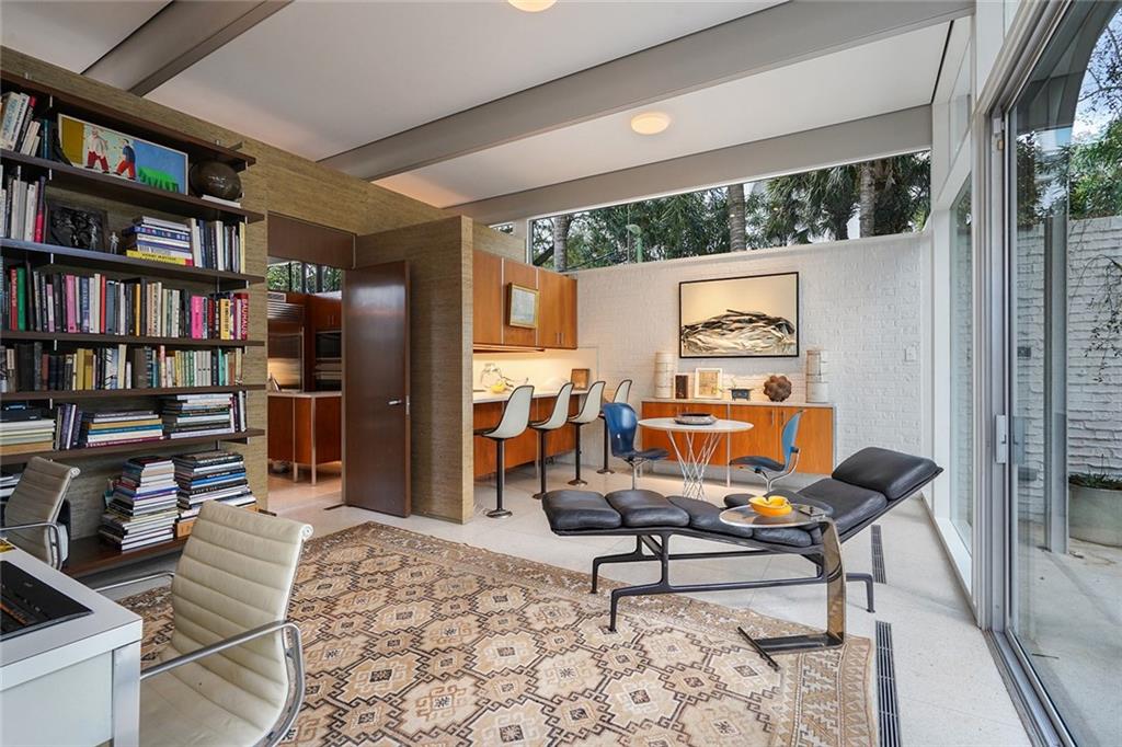 New Orleans, Louisiana 70118, United States, 4 Bedrooms Bedrooms, ,5 BathroomsBathrooms,Residential,Pending,54932