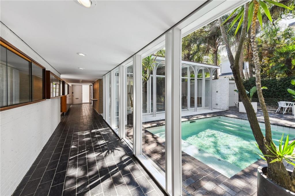 New Orleans, Louisiana 70118, United States, 4 Bedrooms Bedrooms, ,5 BathroomsBathrooms,Residential,Pending,54932