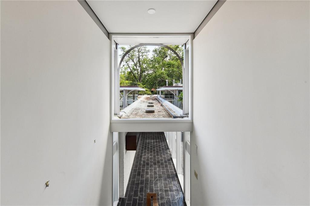 New Orleans, Louisiana 70118, United States, 4 Bedrooms Bedrooms, ,5 BathroomsBathrooms,Residential,Pending,54932