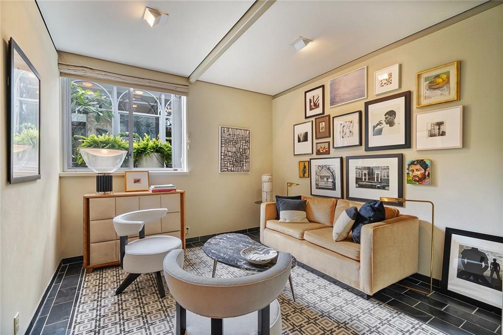 New Orleans, Louisiana 70118, United States, 4 Bedrooms Bedrooms, ,5 BathroomsBathrooms,Residential,Pending,54932