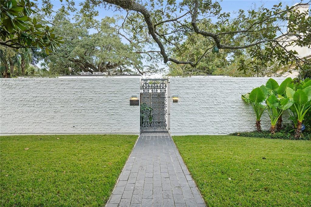 New Orleans, Louisiana 70118, United States, 4 Bedrooms Bedrooms, ,5 BathroomsBathrooms,Residential,Pending,54932