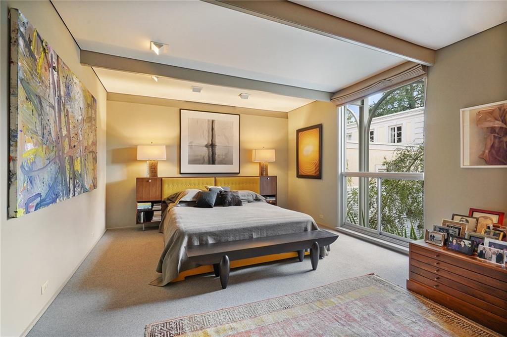 New Orleans, Louisiana 70118, United States, 4 Bedrooms Bedrooms, ,5 BathroomsBathrooms,Residential,Pending,54932