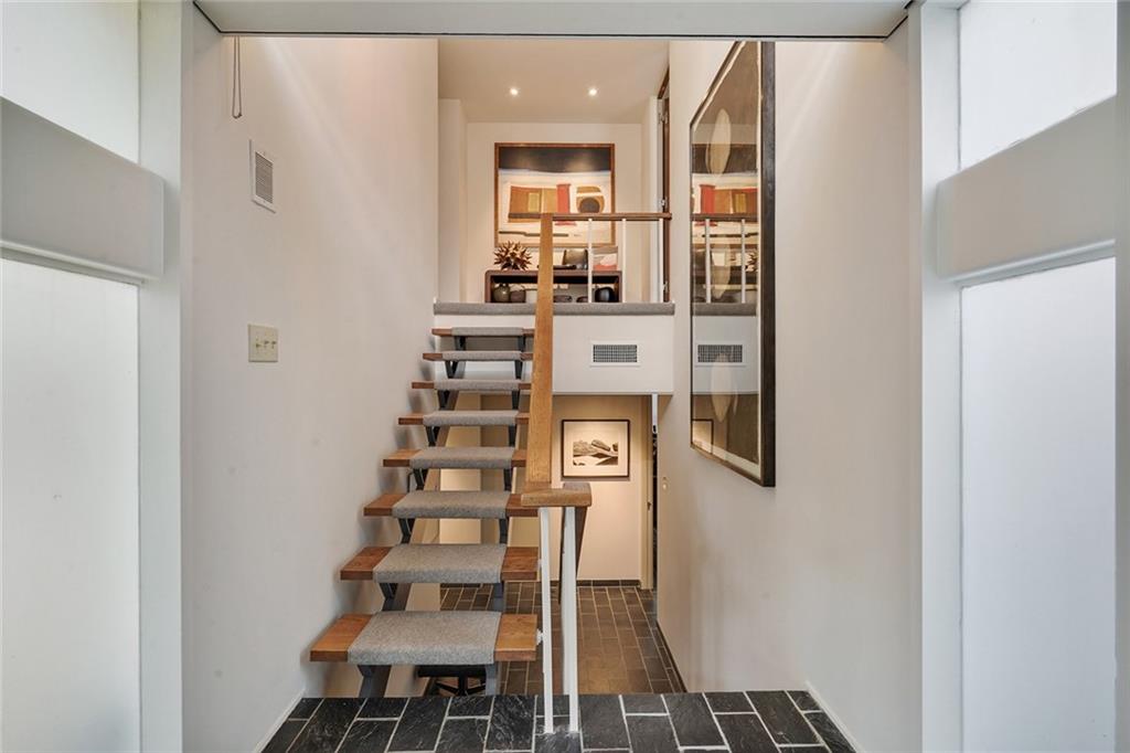 New Orleans, Louisiana 70118, United States, 4 Bedrooms Bedrooms, ,5 BathroomsBathrooms,Residential,Pending,54932