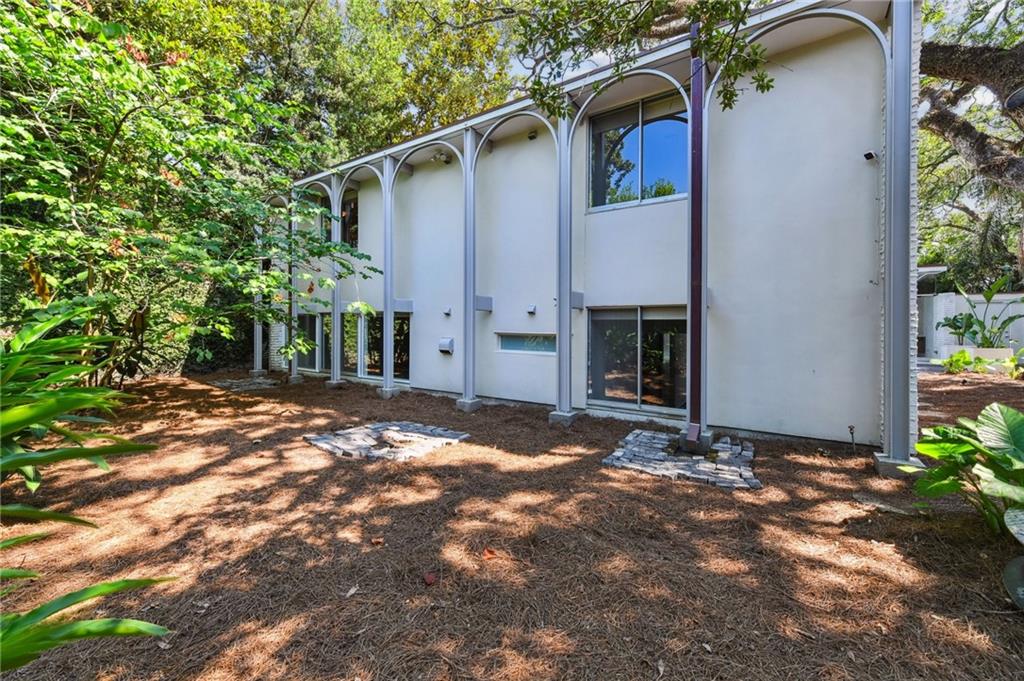 New Orleans, Louisiana 70118, United States, 4 Bedrooms Bedrooms, ,5 BathroomsBathrooms,Residential,Pending,54932