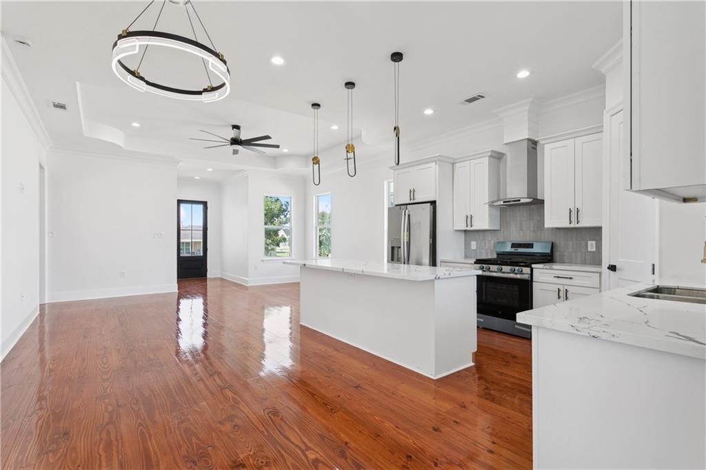 105 COUGAR Drive