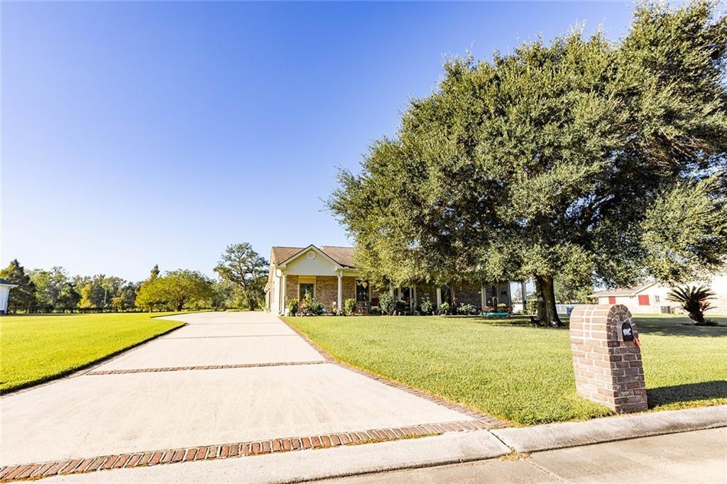 10147 CHENEVERT Road